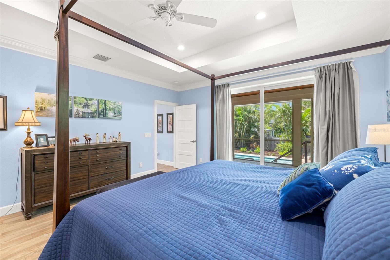 HOYTS A A SUB - Residential