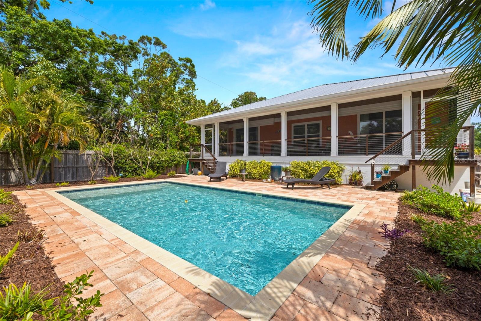 HOYTS A A SUB - Residential