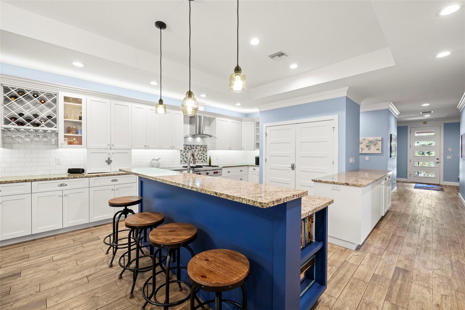 HOYTS A A SUB - Residential