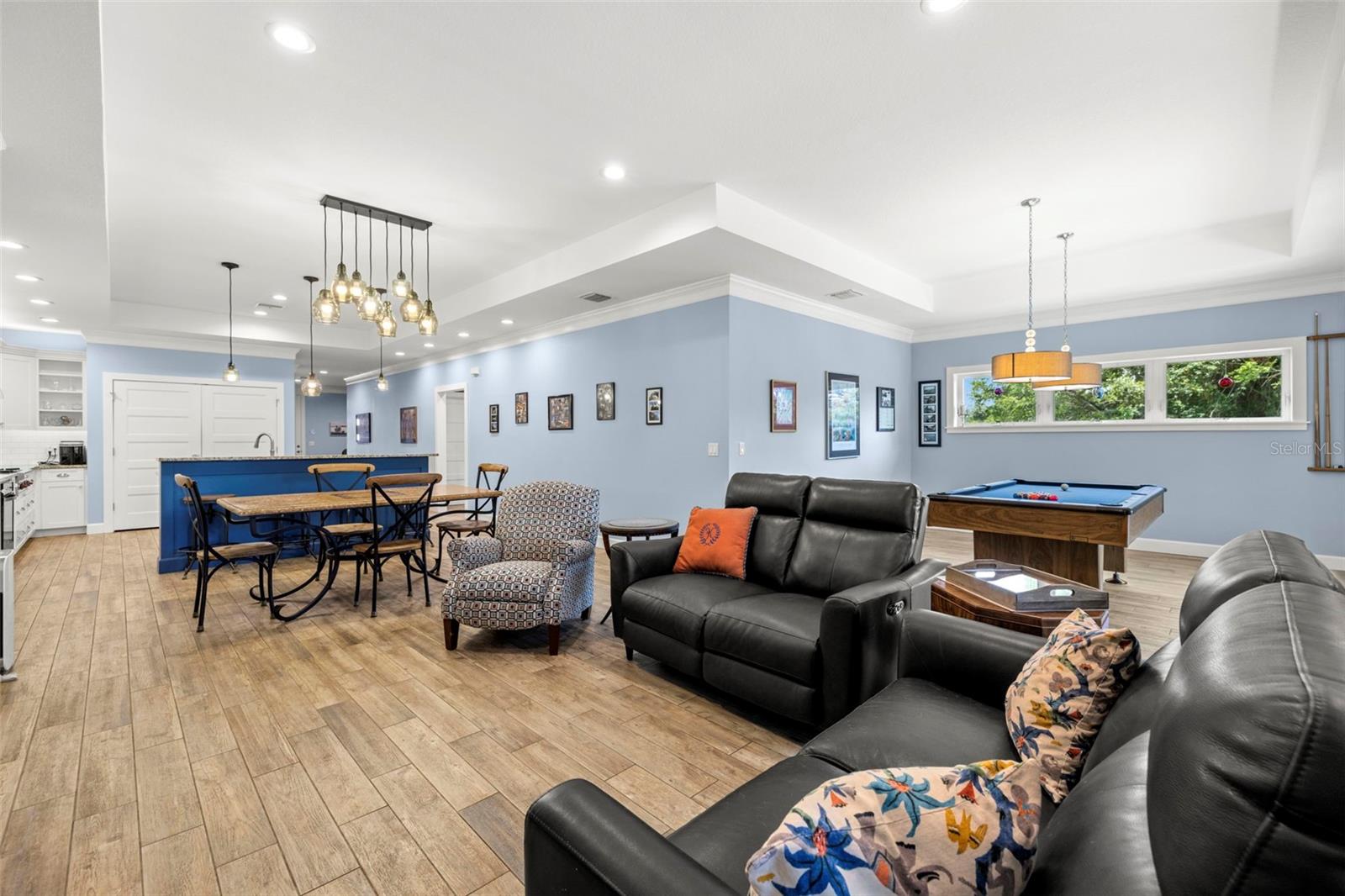 HOYTS A A SUB - Residential