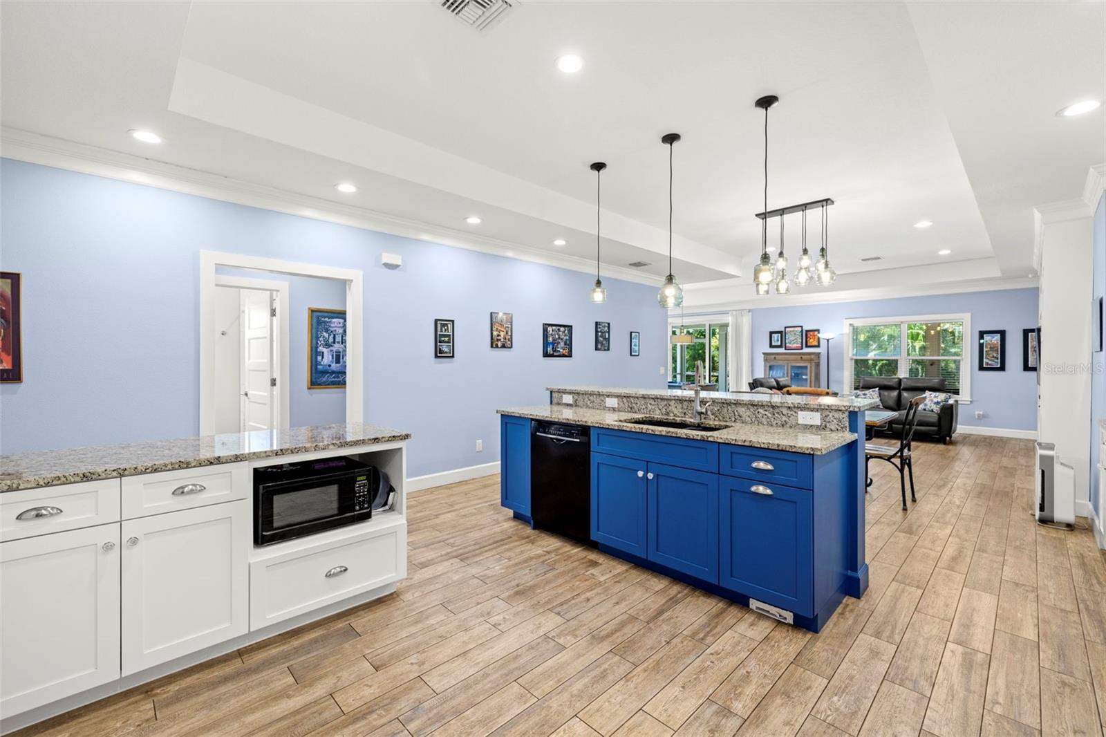 HOYTS A A SUB - Residential