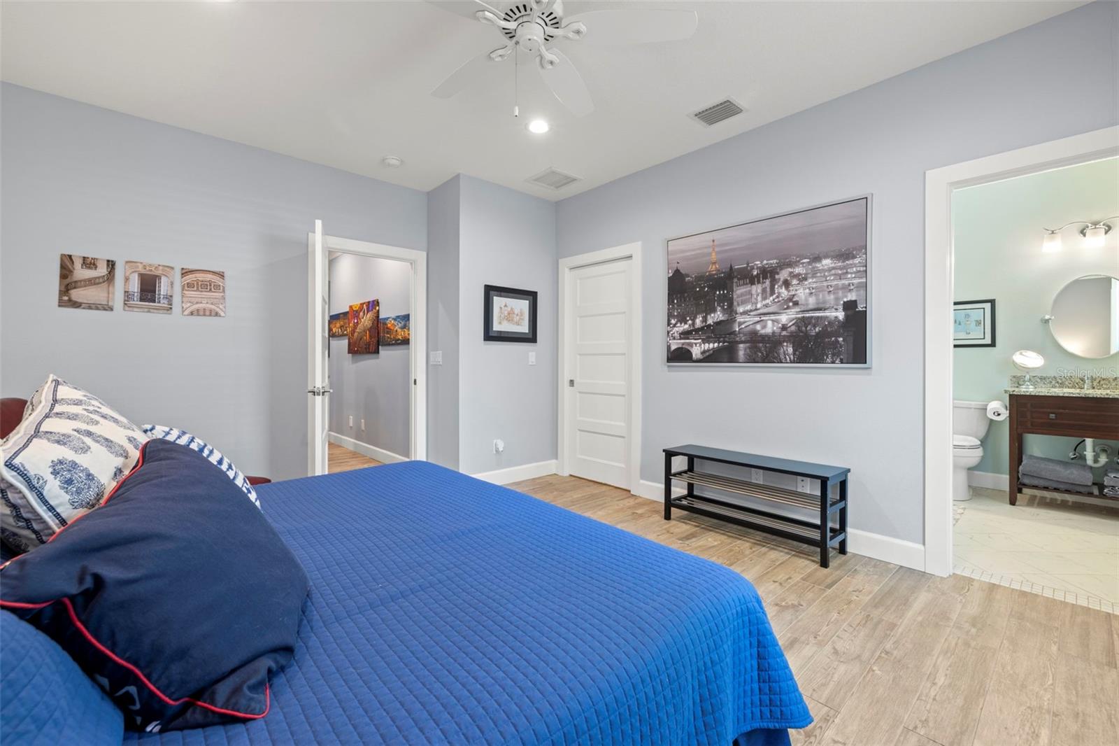 HOYTS A A SUB - Residential