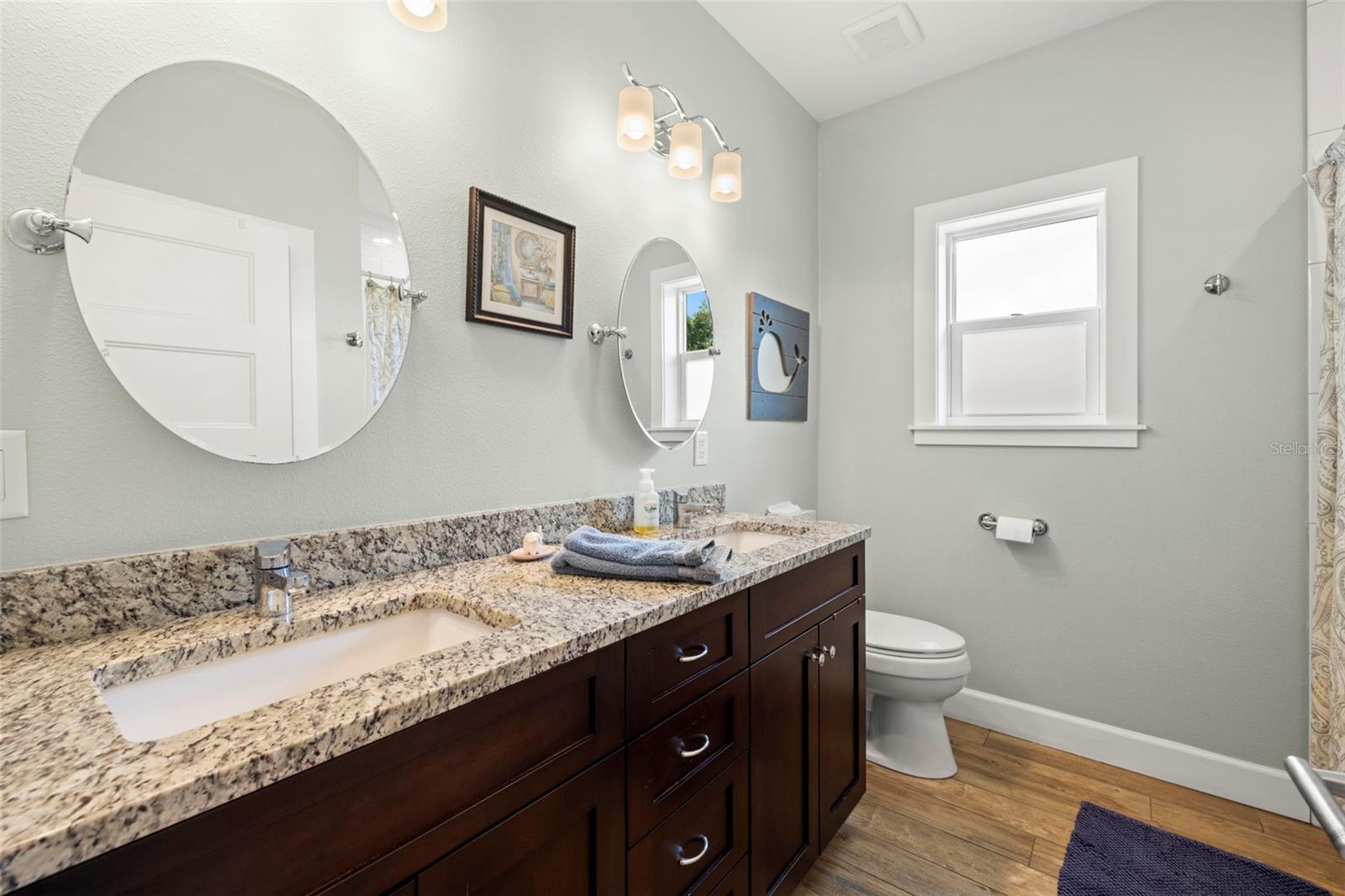 HOYTS A A SUB - Residential