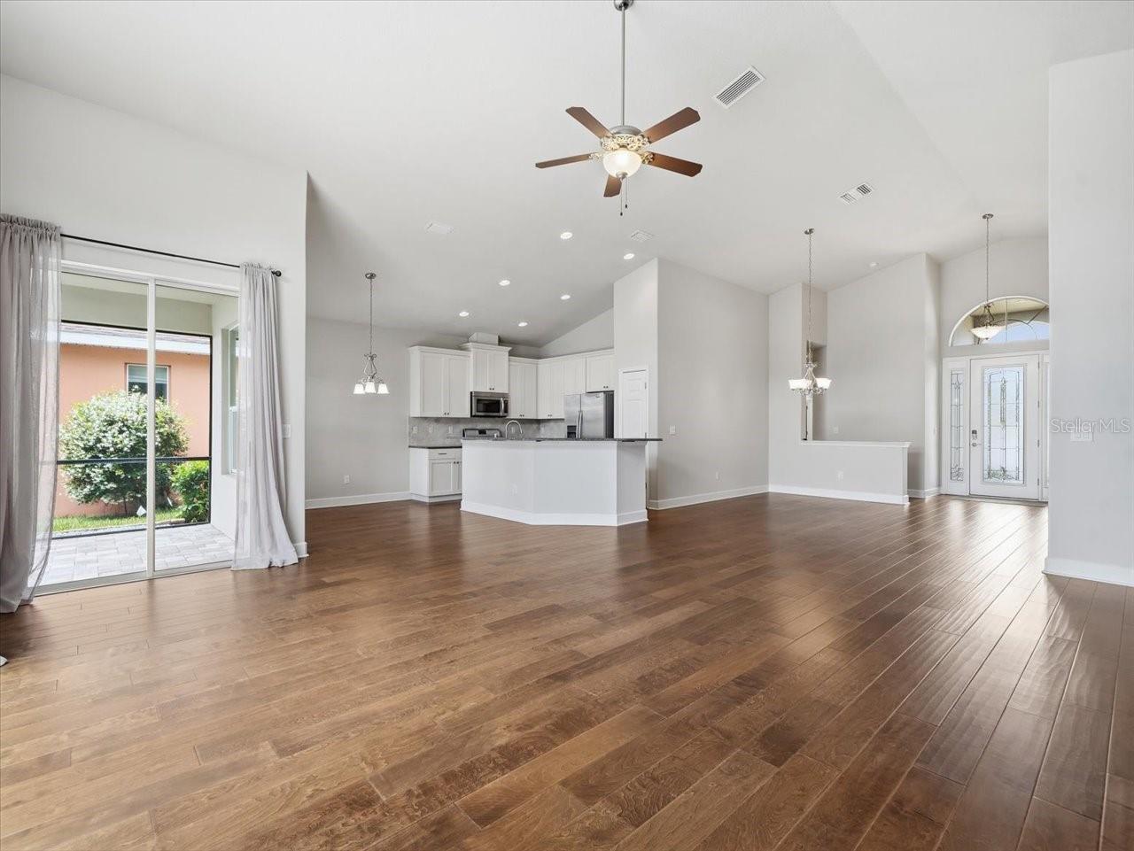 COUNTRYSIDE COVE - Residential