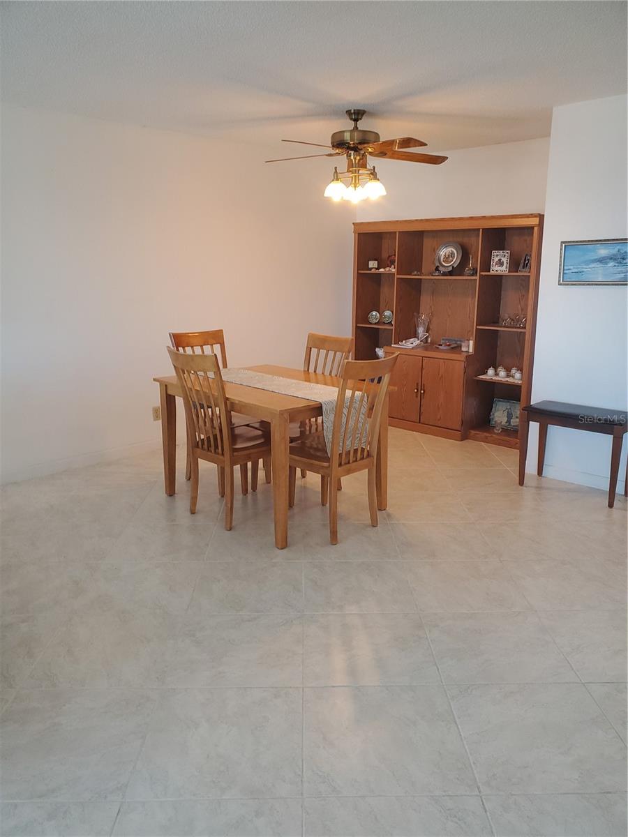 CONTINENTAL TOWERS INC CONDO - Residential Lease