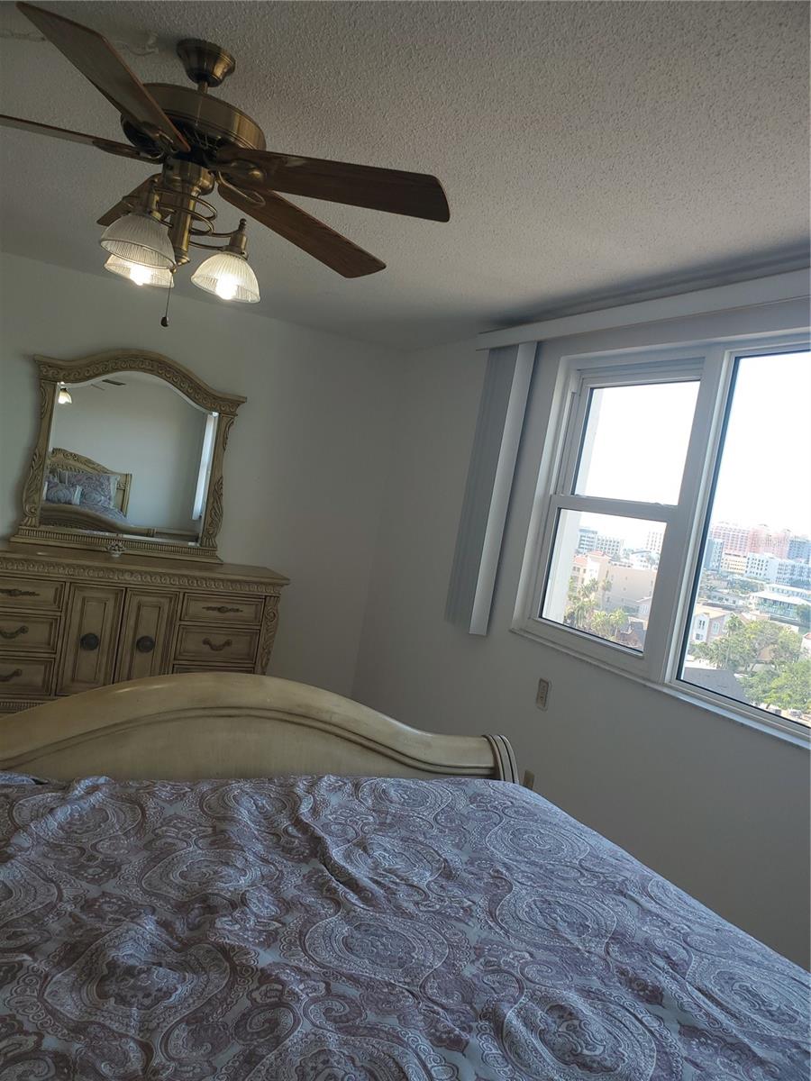 CONTINENTAL TOWERS INC CONDO - Residential Lease