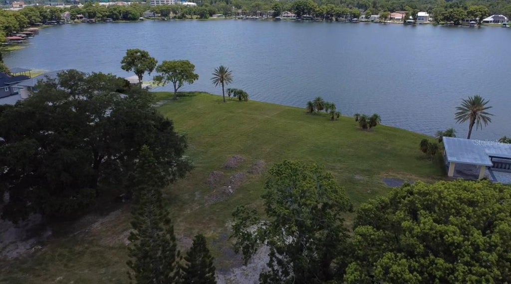 Photo of 2403 Euston Road, Winter Park, FL 32789 (MLS # O6434678)