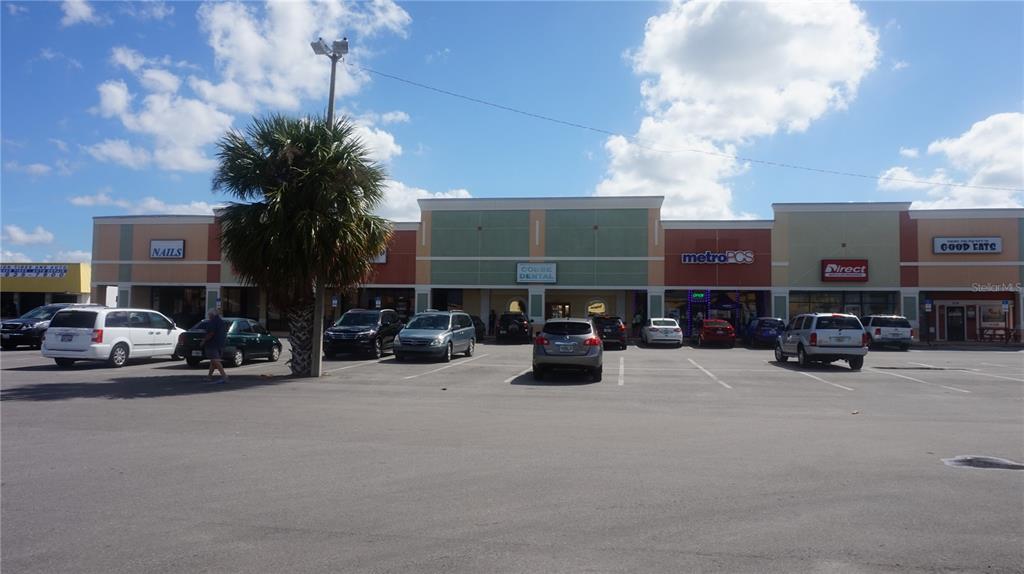 Great retail space for your business. 3 Bathrooms, receptionist, 8 private rooms, and 1 storage room. Plenty of natural light with 3 entrances. Located on busy US Hwy 19 across from Publix!