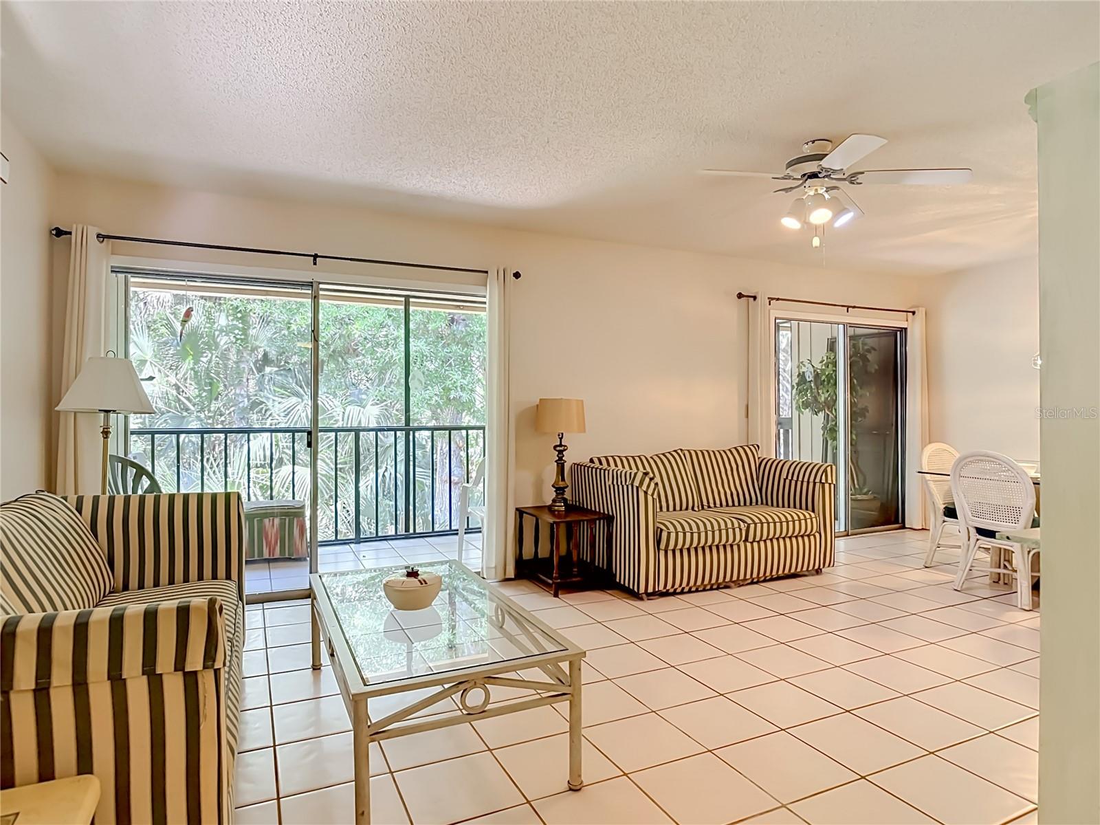 LAKESIDE CONDO APTS - Residential