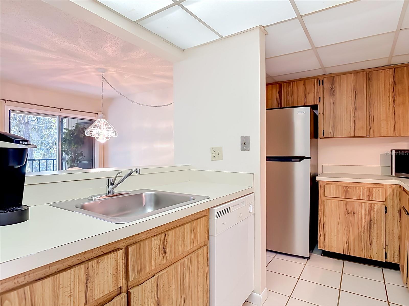 LAKESIDE CONDO APTS - Residential