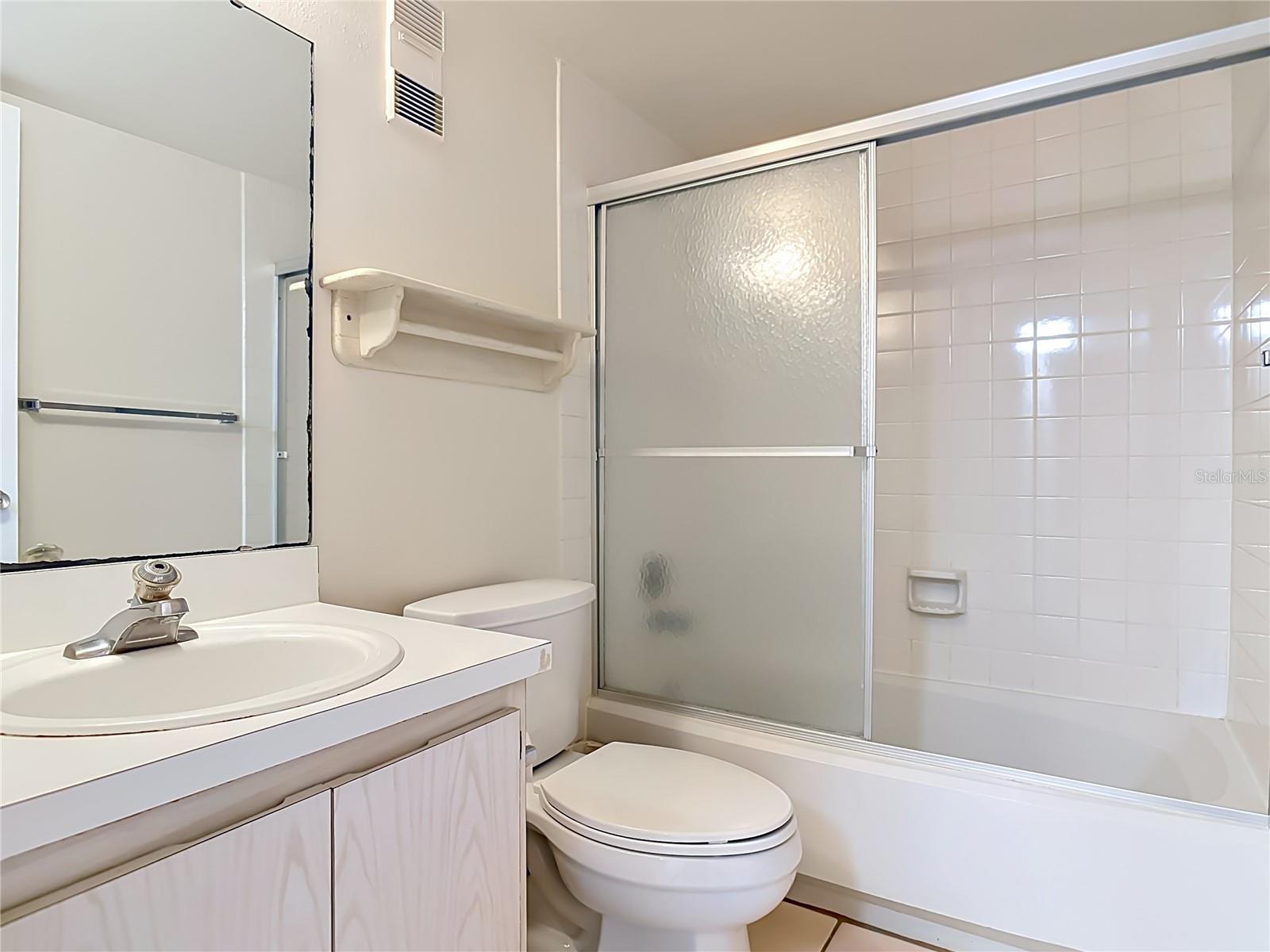 LAKESIDE CONDO APTS - Residential