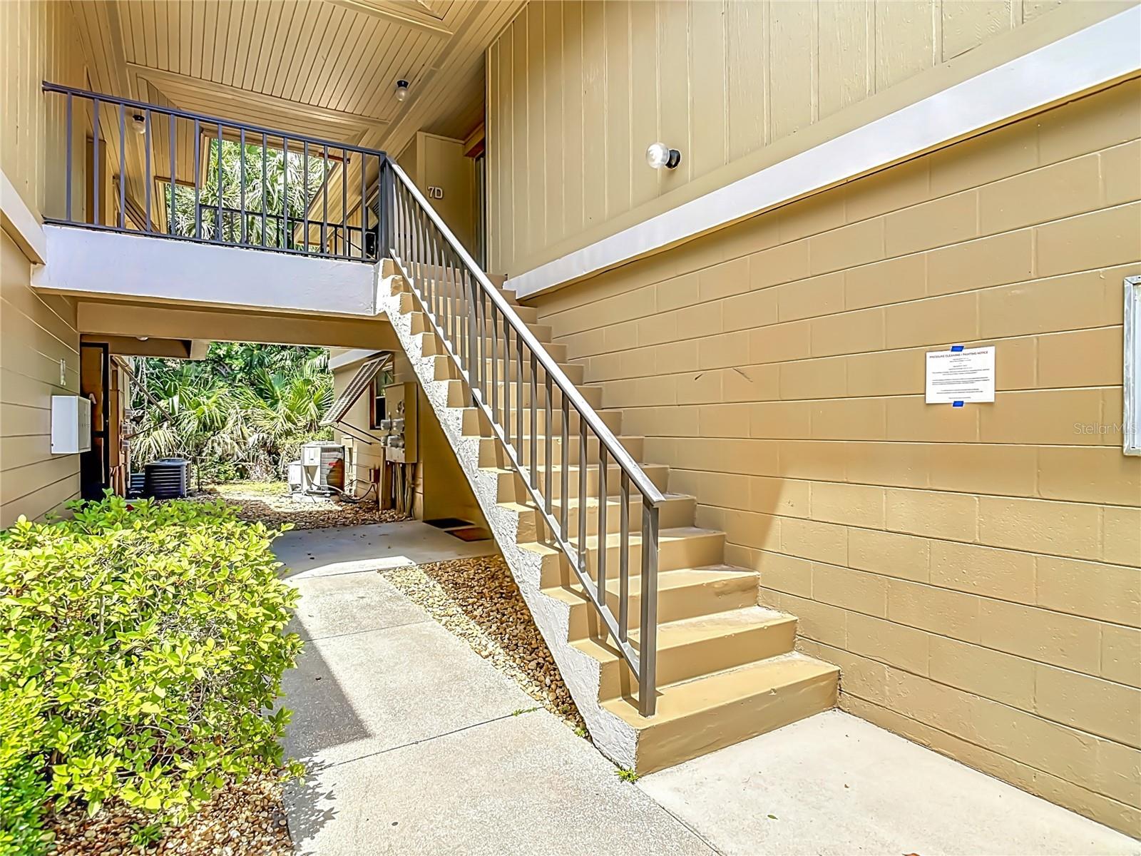 LAKESIDE CONDO APTS - Residential