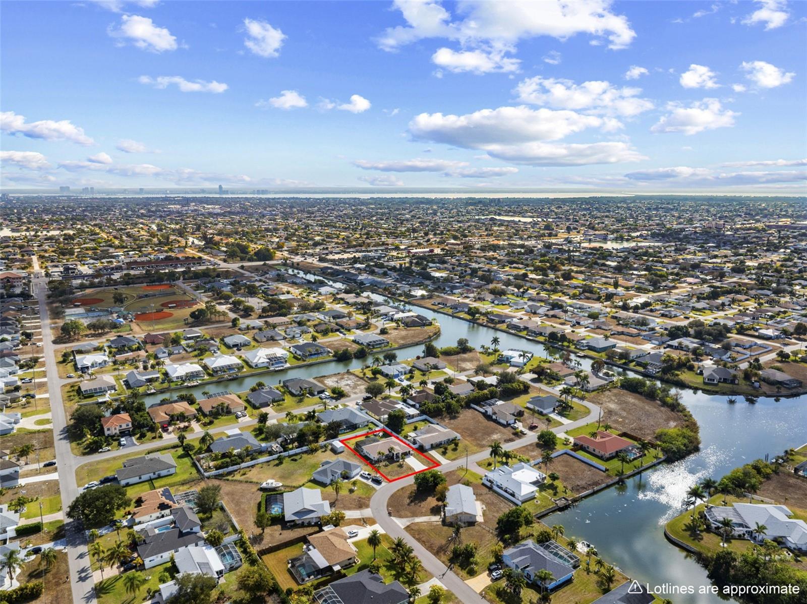 CAPE CORAL - Residential