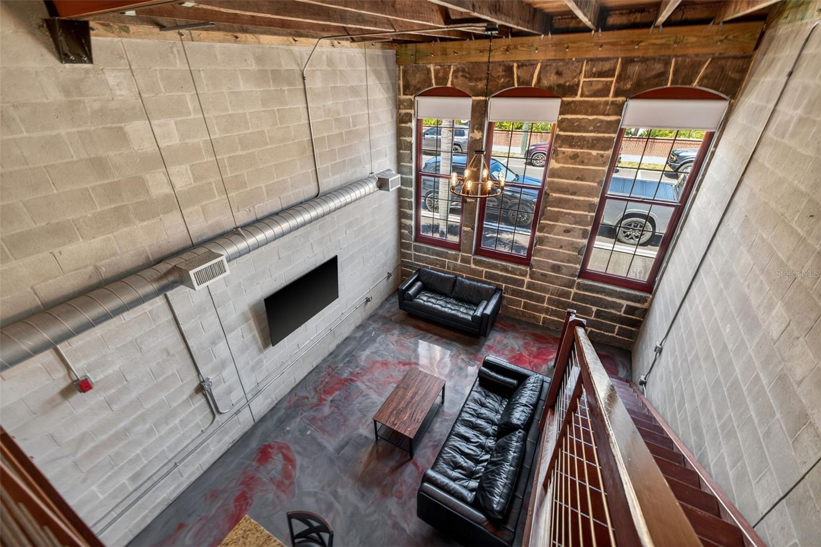 BOX FACTORY LOFTS - Residential