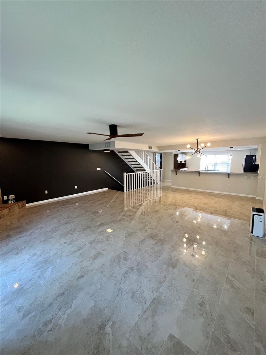 Photo 1 of 18 — 1117 S PINELLAS BAYWAY S 306, ST PETERSBURG, FL 33715