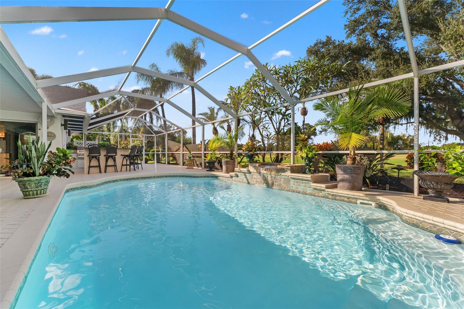 966 N DORAL LANE