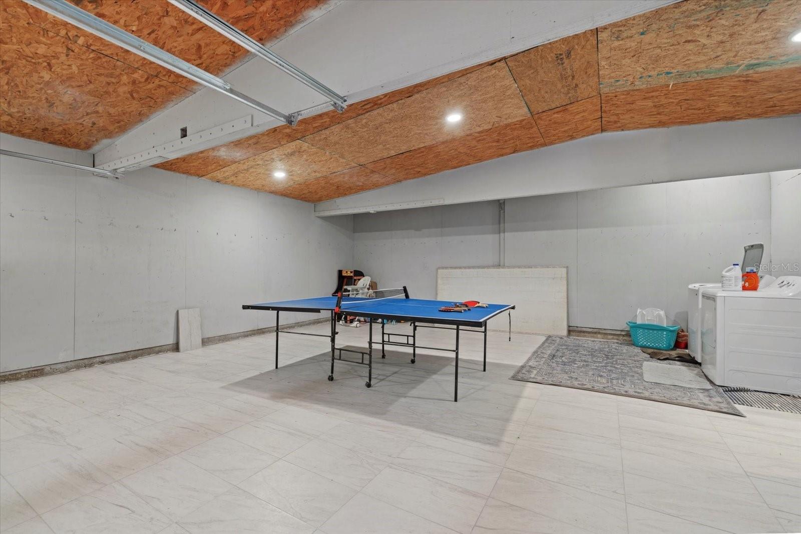 LONG MEADOW - Residential