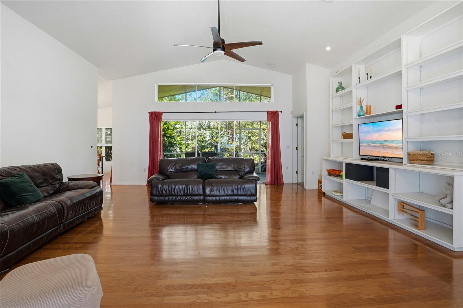 PINEWALK SUB - Residential