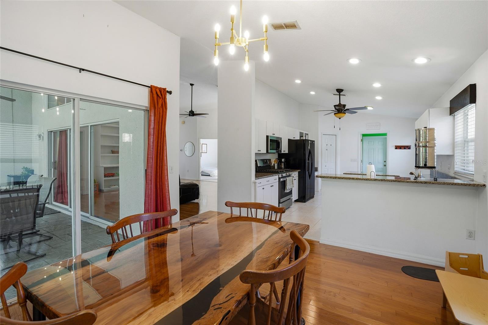 PINEWALK SUB - Residential