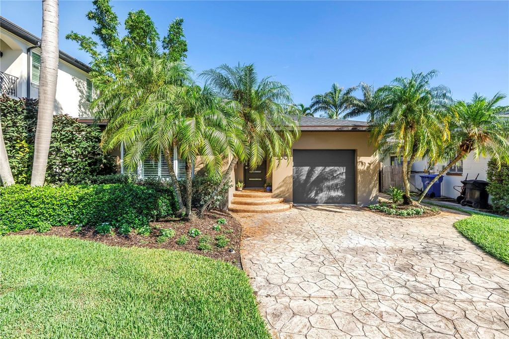 Photo of 200 Lamara Way NE, St Petersburg, FL 33704 (MLS # TB8396115)