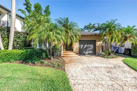 200 LAMARA WAY NE ST PETERSBURG FL 33704