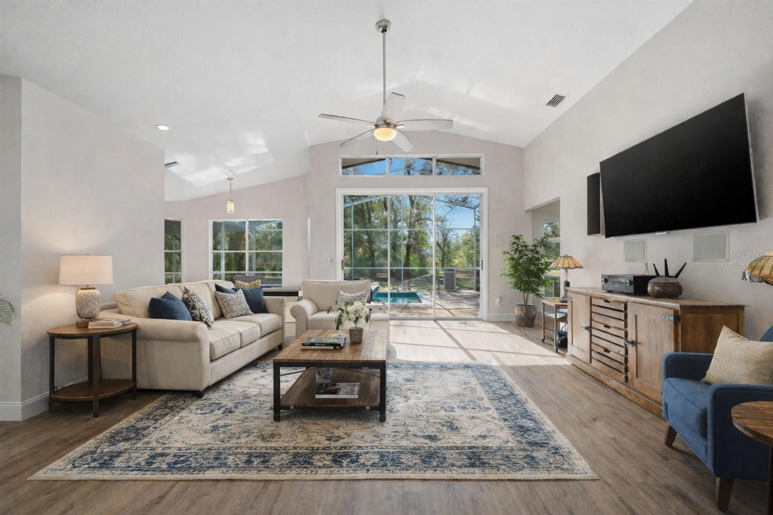 HORSE CRK ACRES - Residential