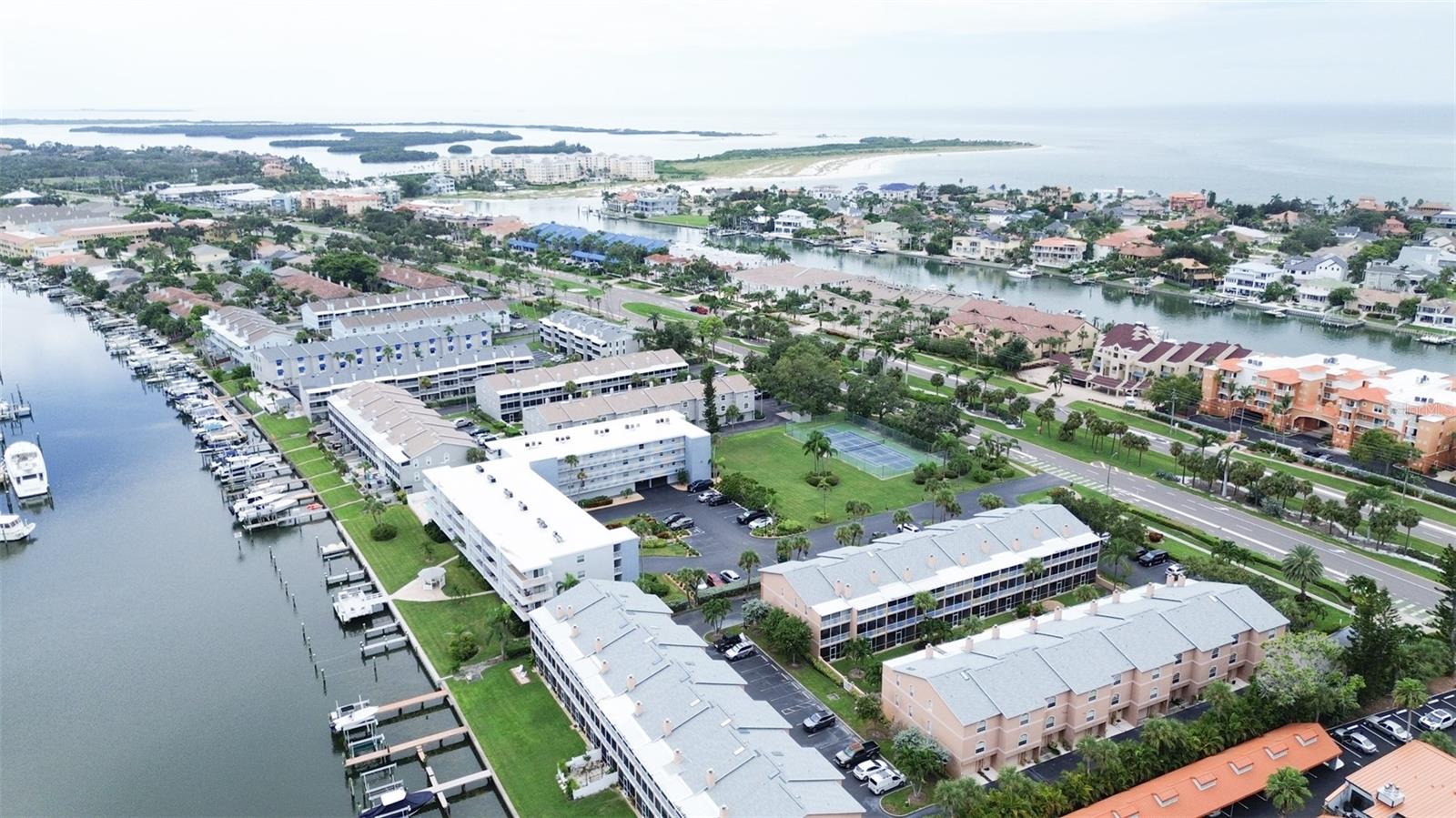 PALM ISLAND TWNHMS - Residential