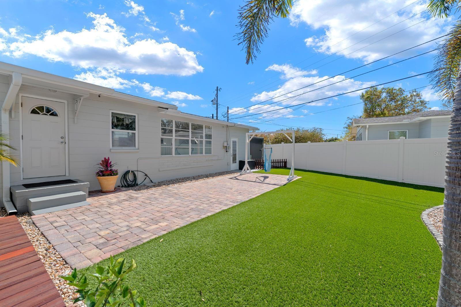 SIRMONS ESTATES - Residential