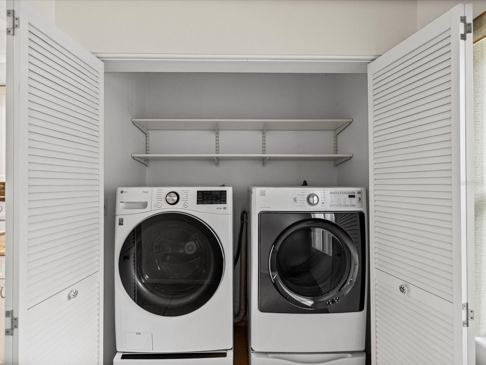 HOLIDAY LAKE VILLAS CONDO - Residential