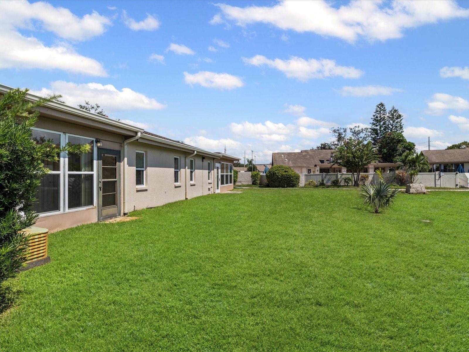 HOLIDAY LAKE VILLAS CONDO - Residential