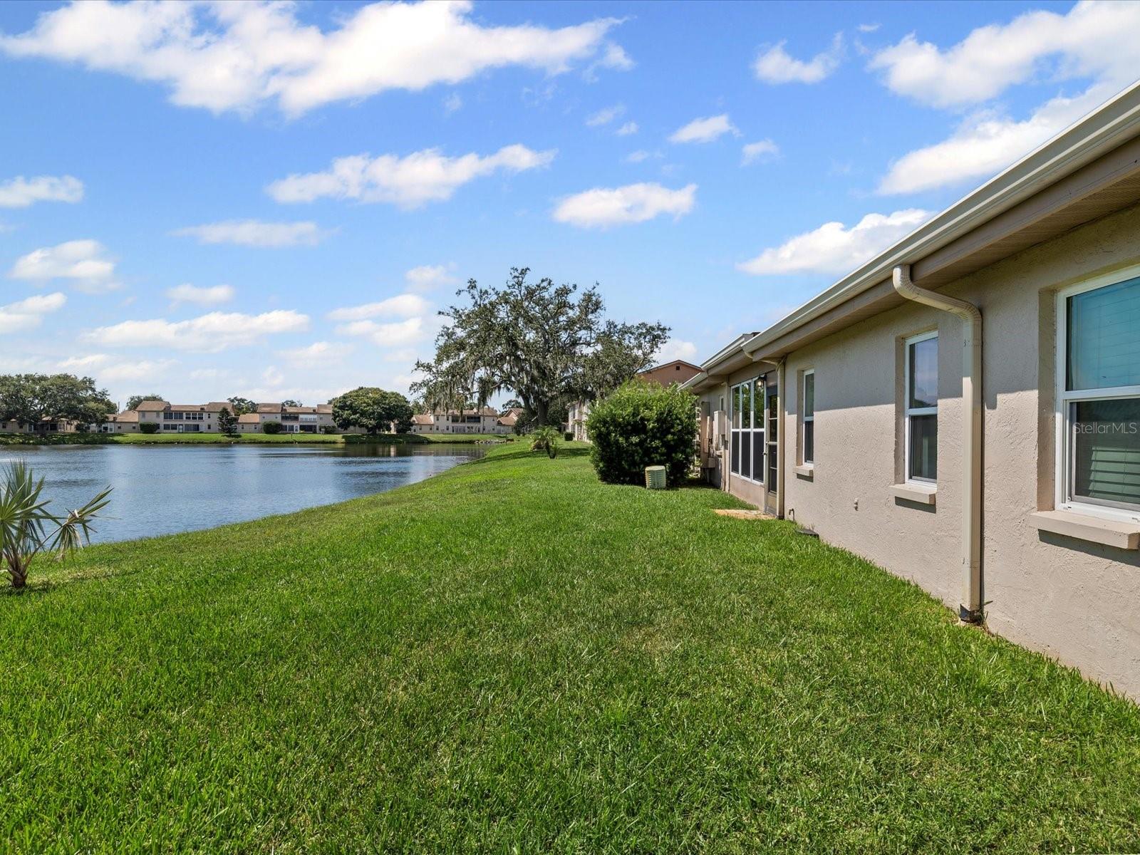 HOLIDAY LAKE VILLAS CONDO - Residential