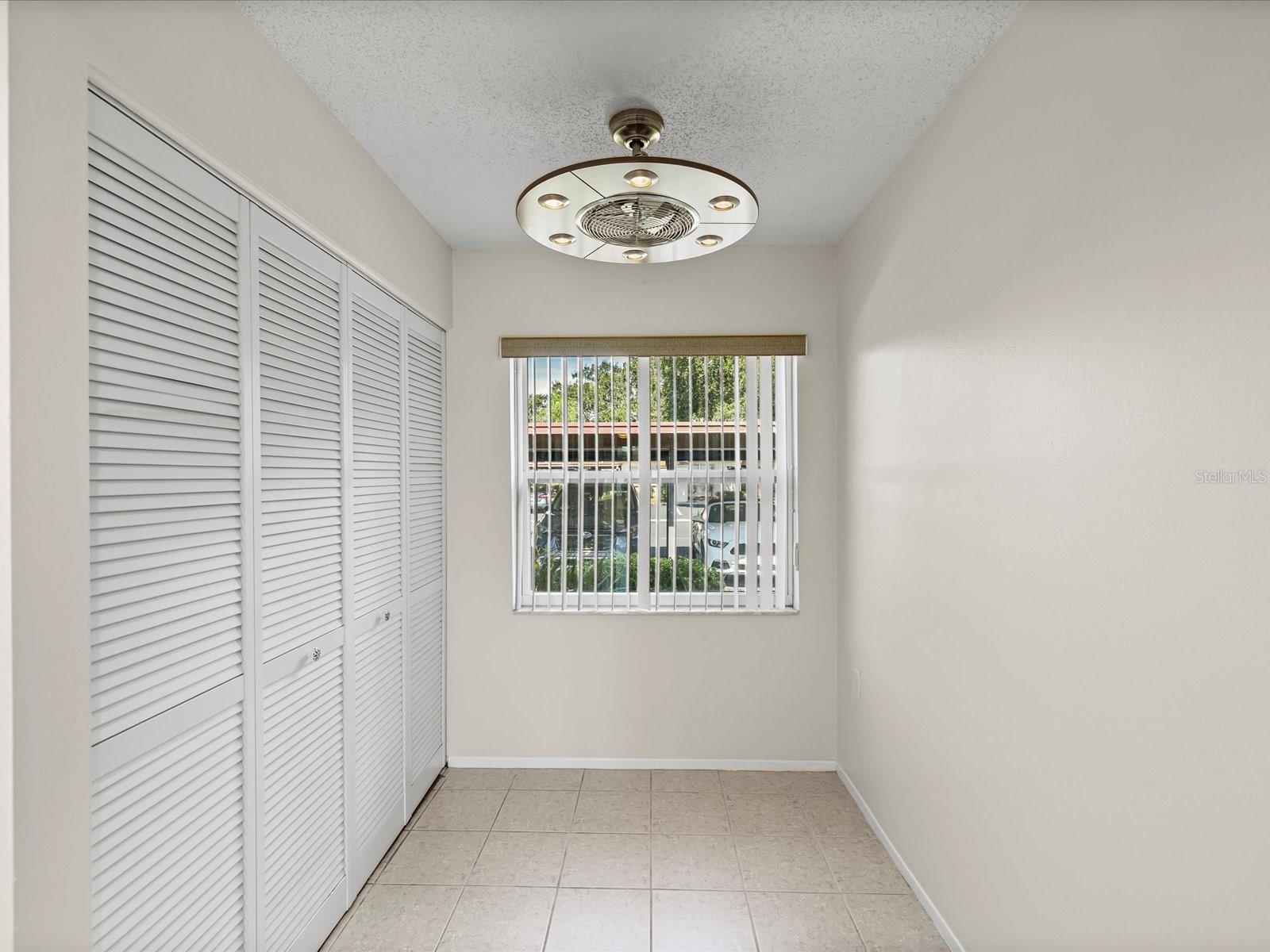 HOLIDAY LAKE VILLAS CONDO - Residential