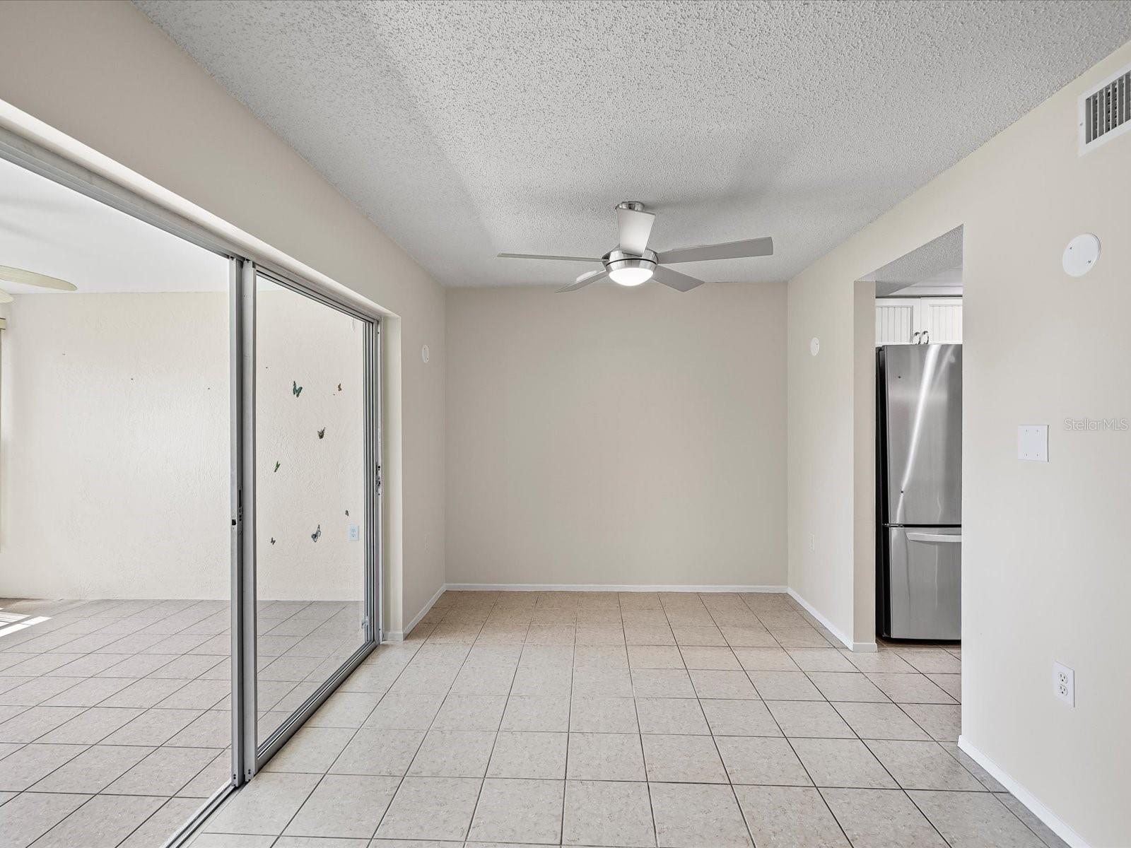 HOLIDAY LAKE VILLAS CONDO - Residential