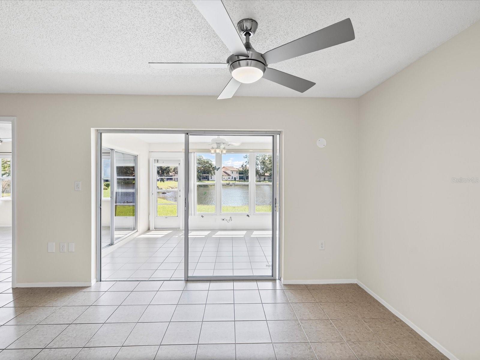 HOLIDAY LAKE VILLAS CONDO - Residential