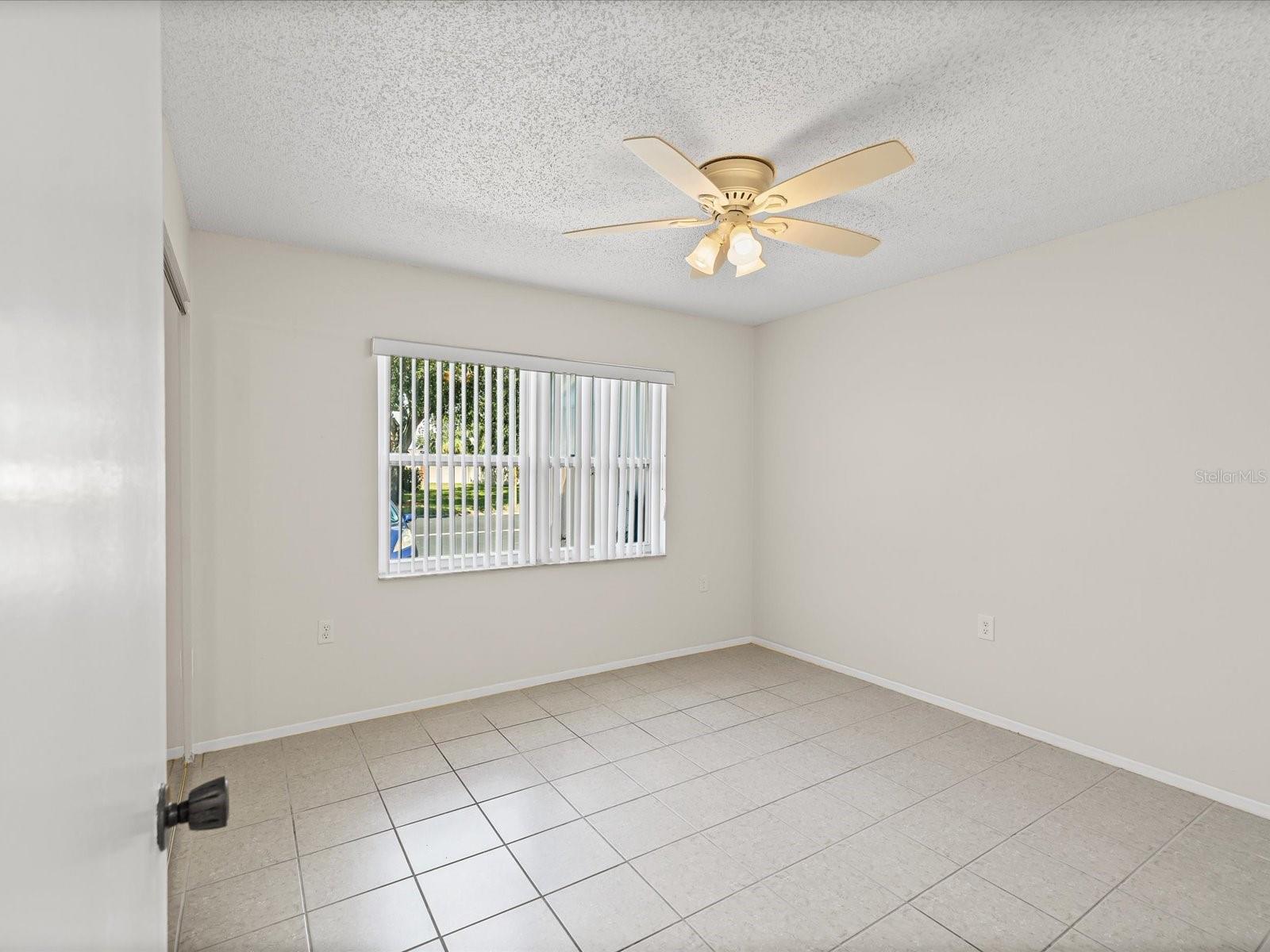 HOLIDAY LAKE VILLAS CONDO - Residential