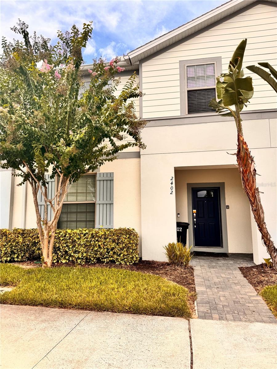 This is Windsor at Westside, your new home far from home! This beautiful townhouse features an amazing living room facing the desired pool you crave to see after a day of all the parks fun! INVESTMENT, this is the name of the game, this house has still books to come, which means money in your pocket. Upstairs, you will find 4 bedrooms with decorations ready to go.