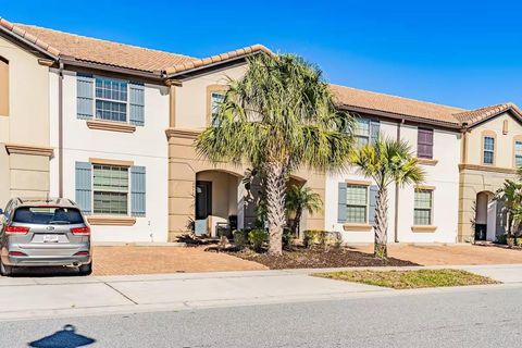 Photo of 2402 Dubai Street, Kissimmee, FL 34747 (MLS # O6341750)