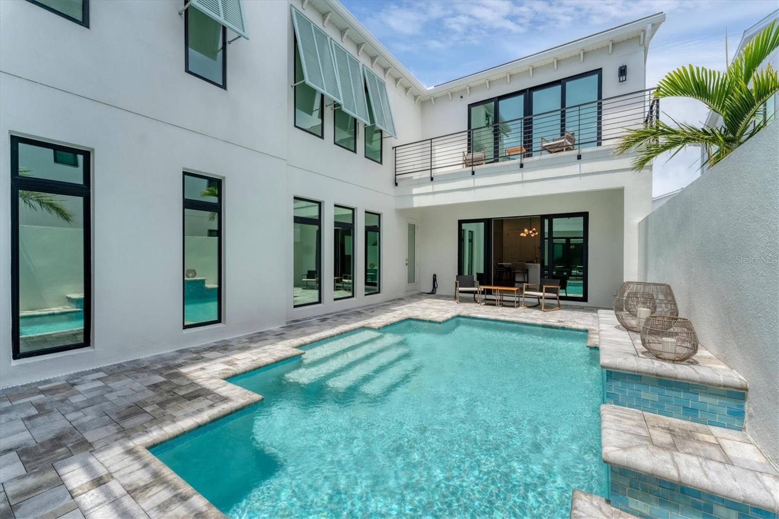 AQUA LAGOON - Residential