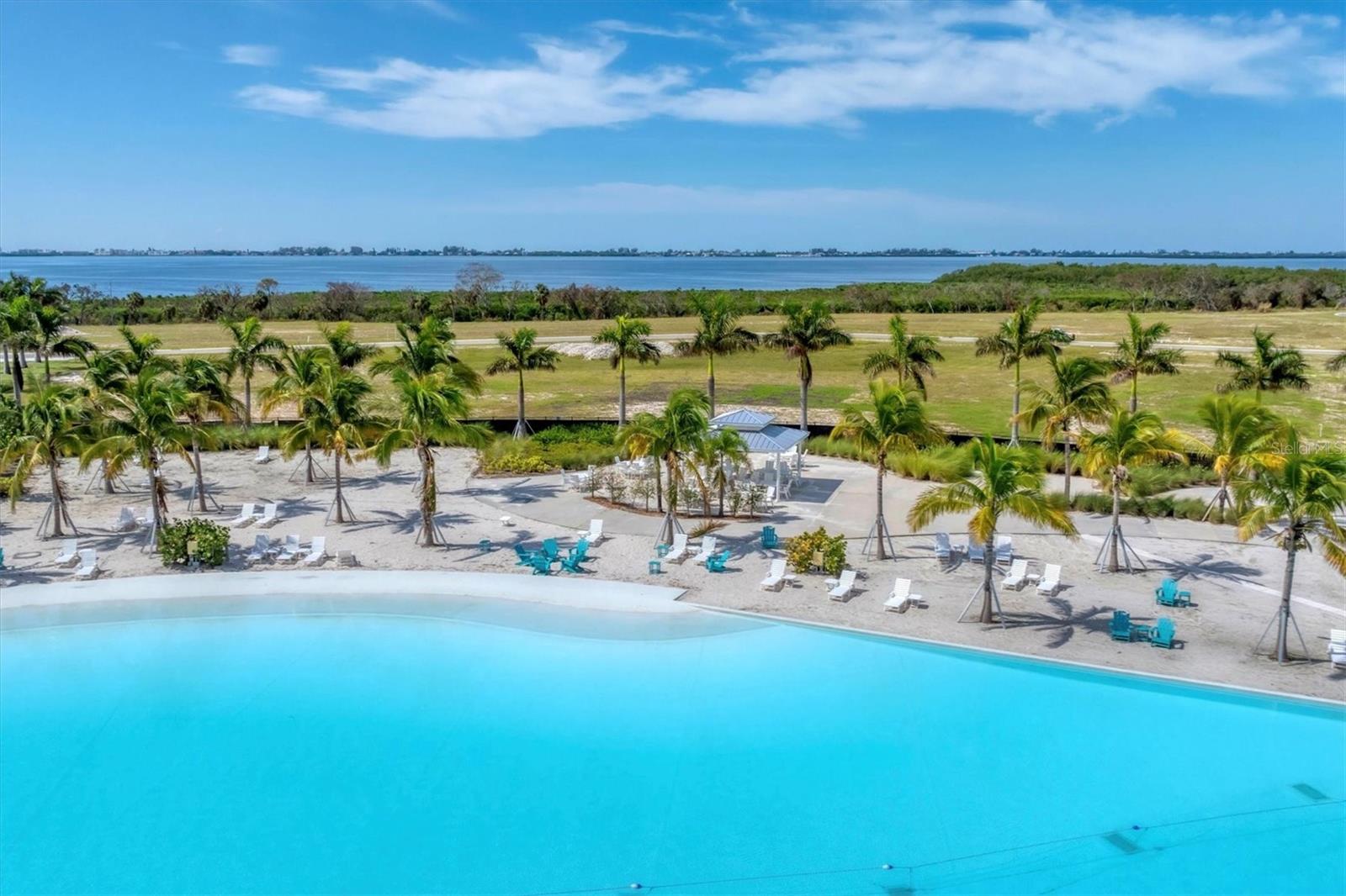 AQUA LAGOON - Residential