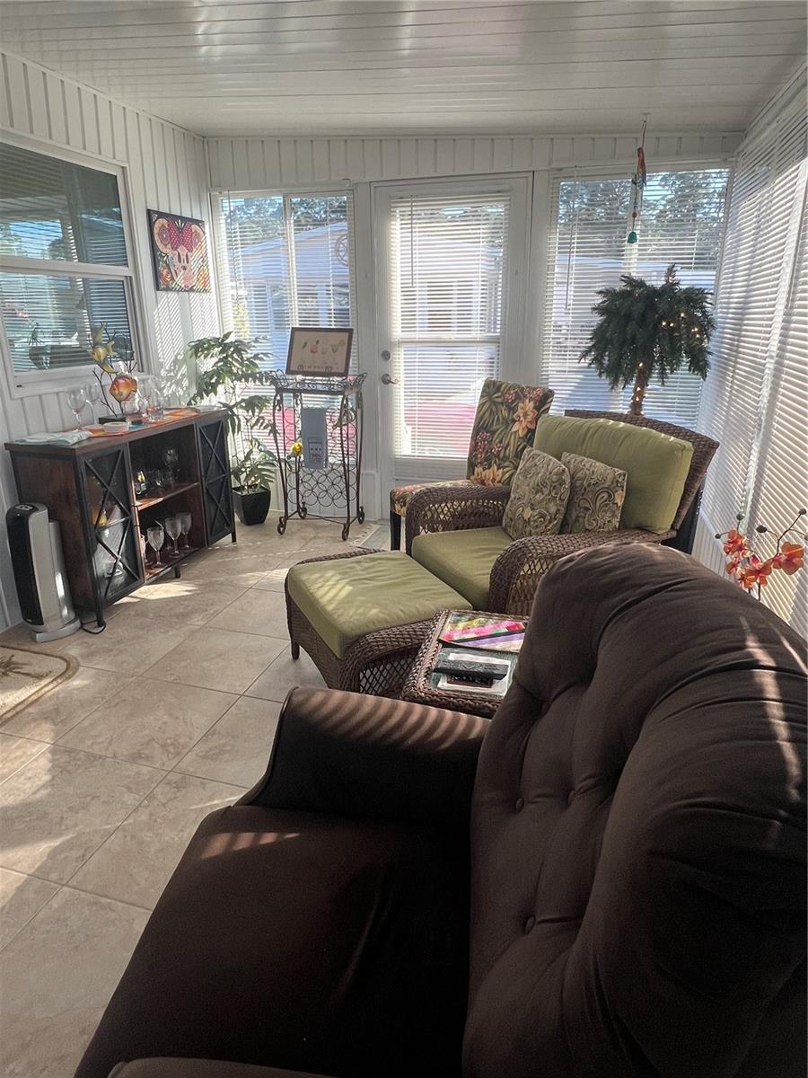 VENETIAN ESTATES - Residential