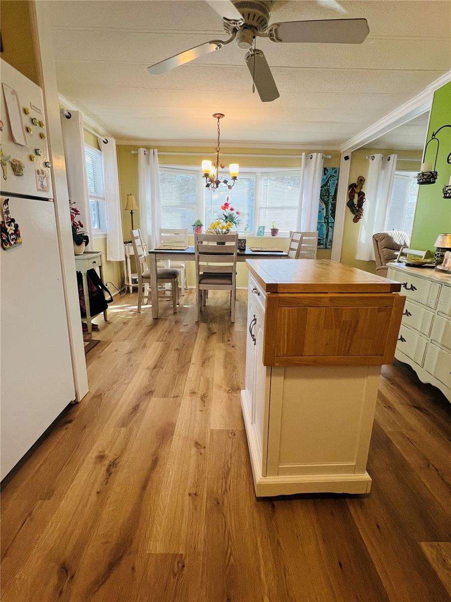 VENETIAN ESTATES - Residential