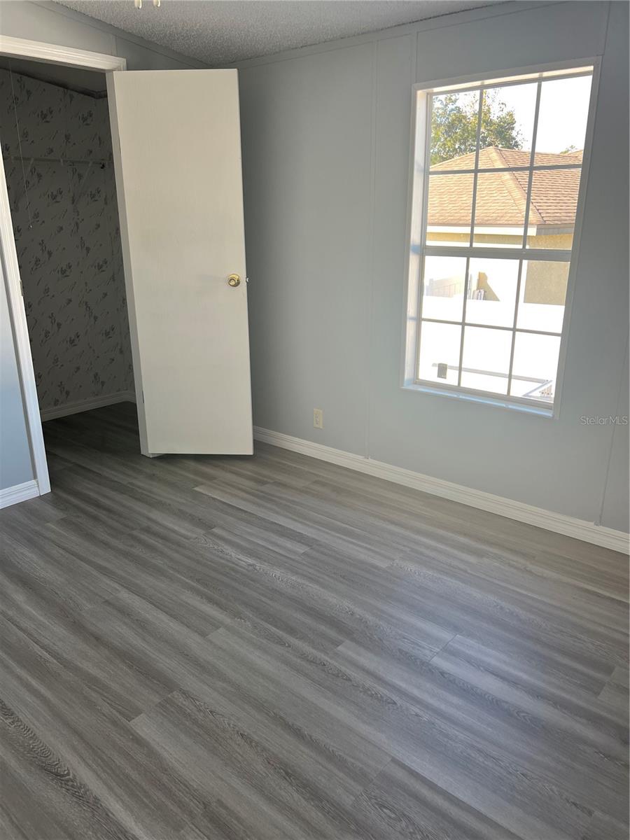 HILL N DALE THE VILLAGE - Residential