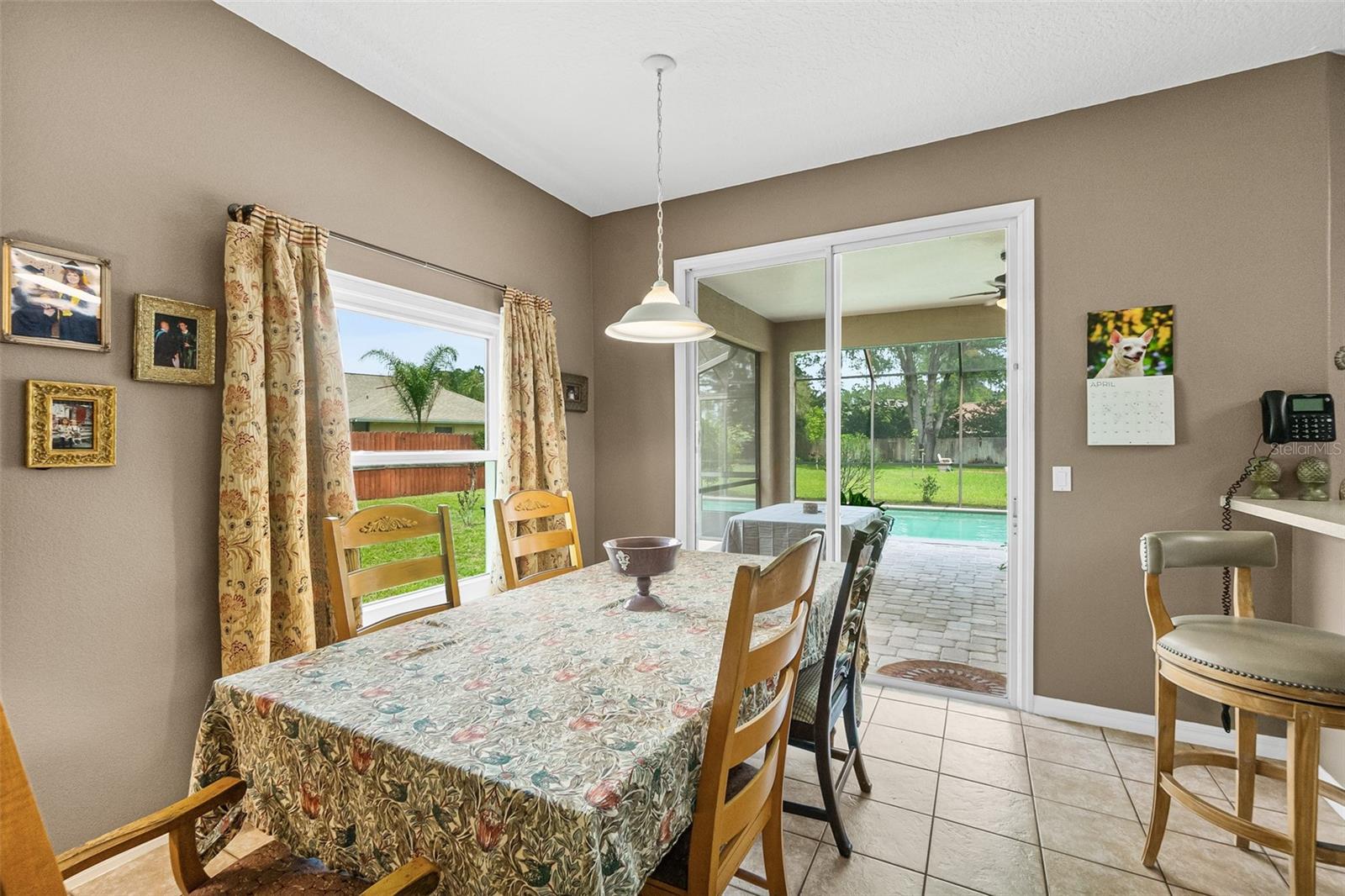 CYPRESS KNOLL - Residential