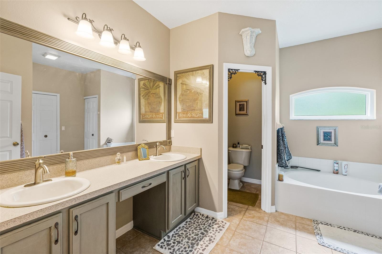 CYPRESS KNOLL - Residential