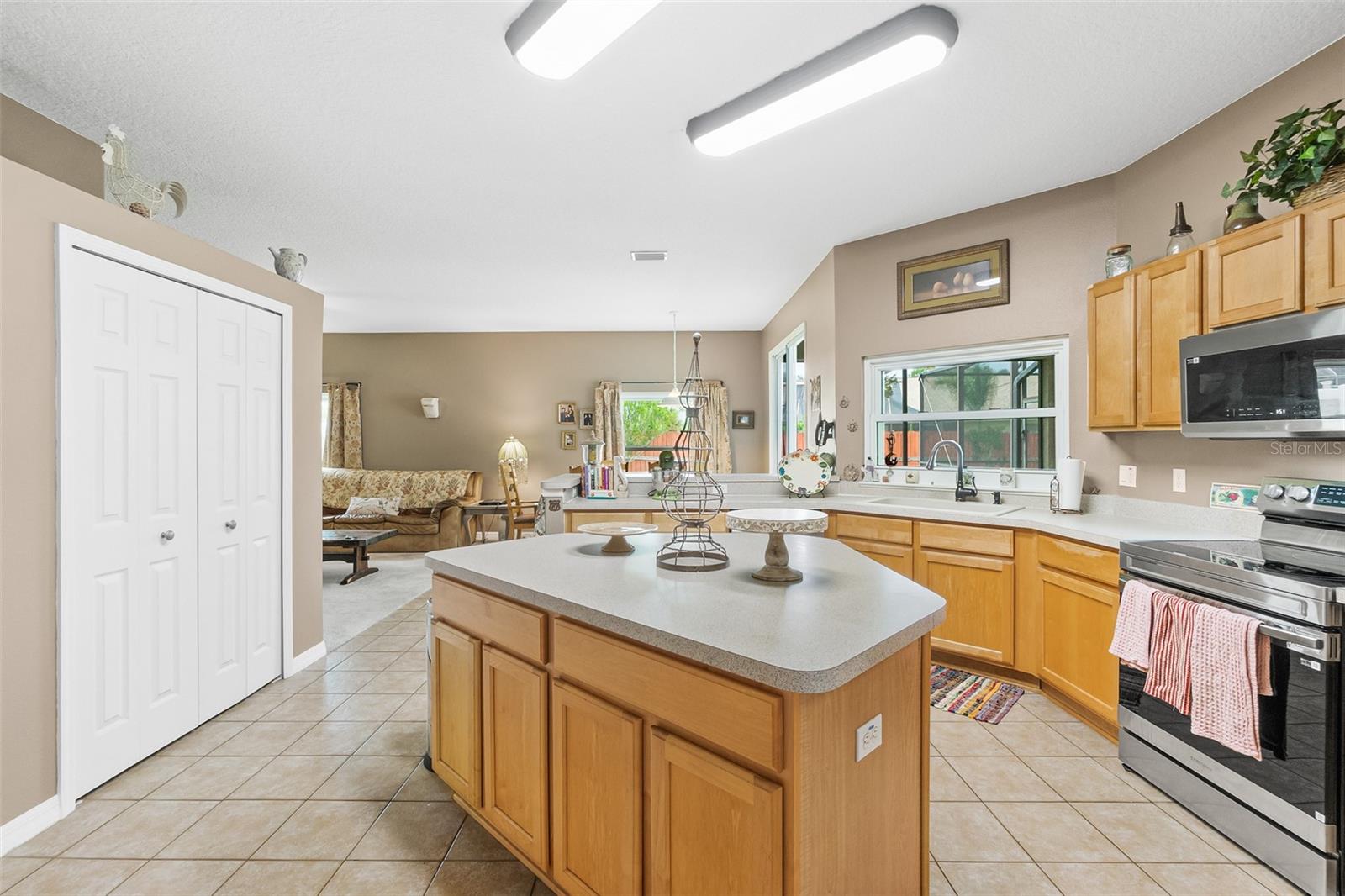 CYPRESS KNOLL - Residential