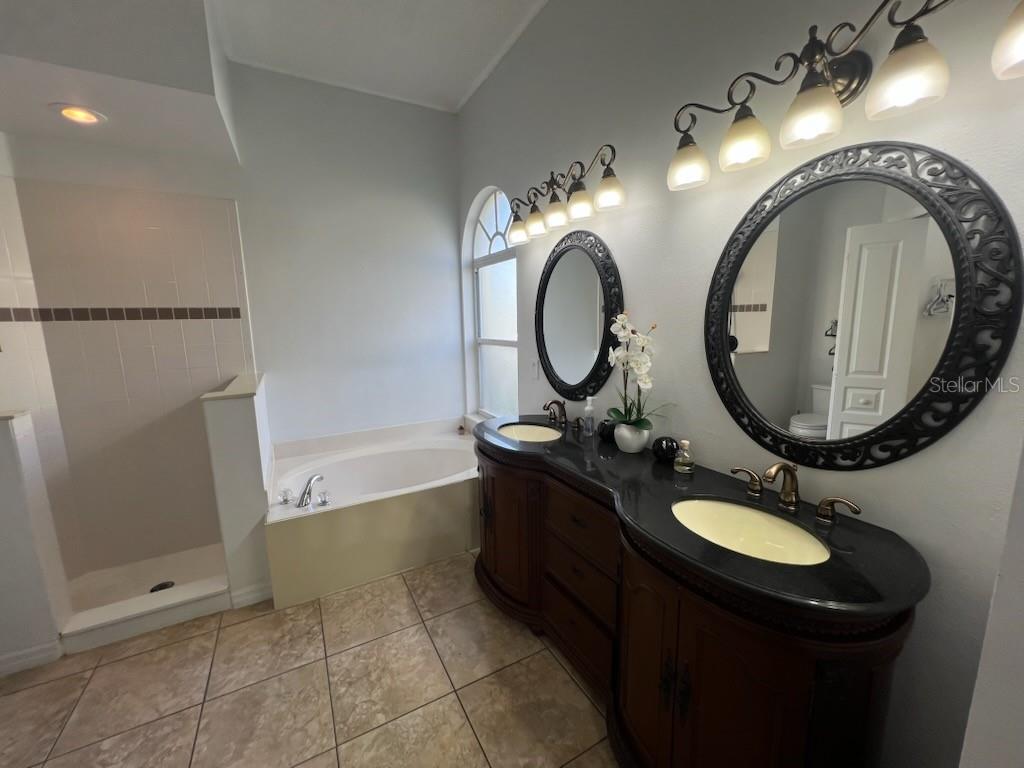 SARATOGA PARK - Residential Lease