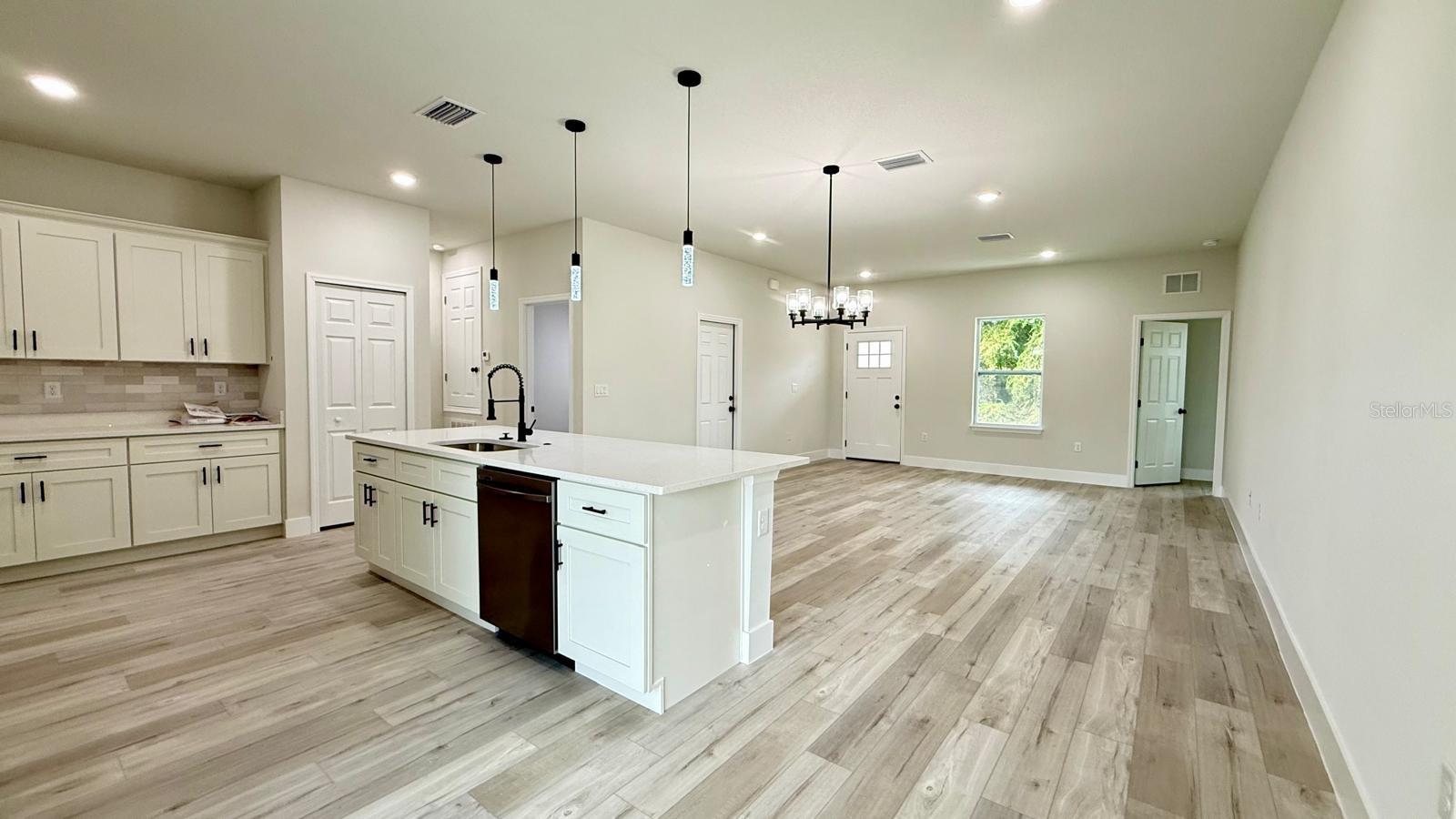 MARION OAKS UN THREE - Residential