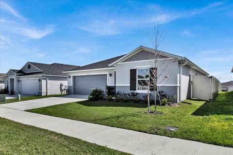 A home in WINTER HAVEN