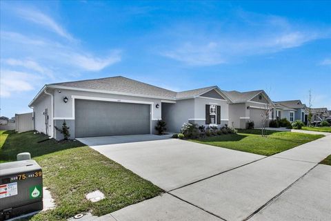 A home in WINTER HAVEN