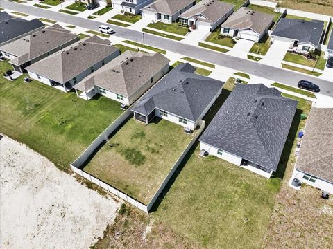 A home in WINTER HAVEN